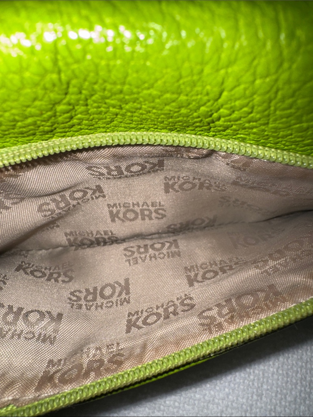 Michael Kors Lime Green Pebbled Leather Wallet - Picture 15 of 16